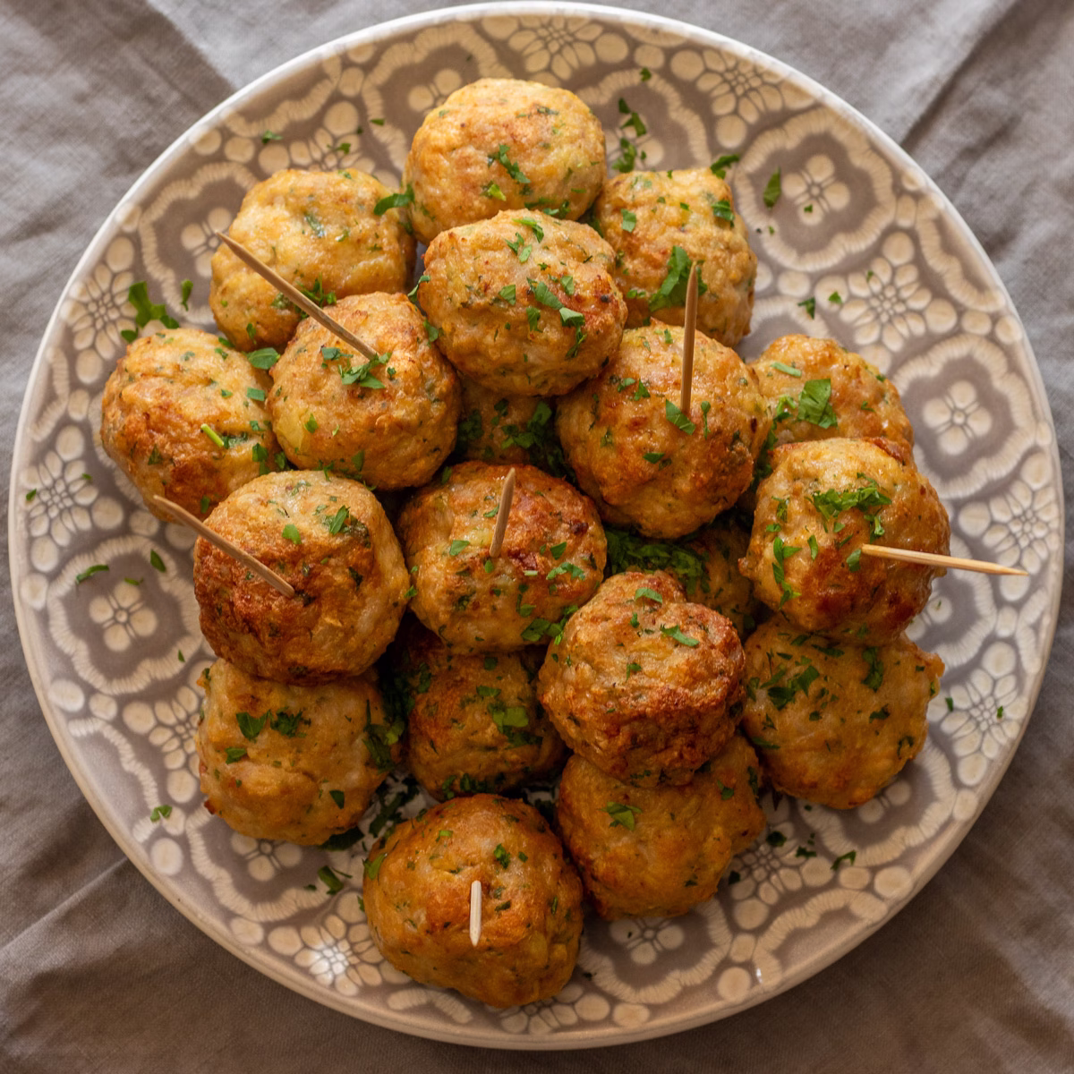 Air Fryer Chicken Meatballs